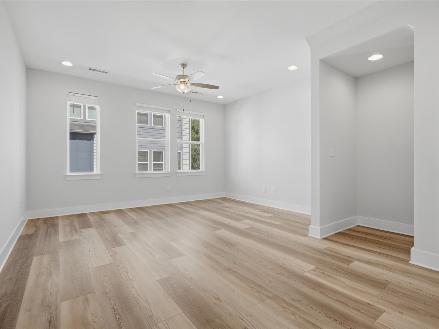 1013 E 36th Street Property Photo 15