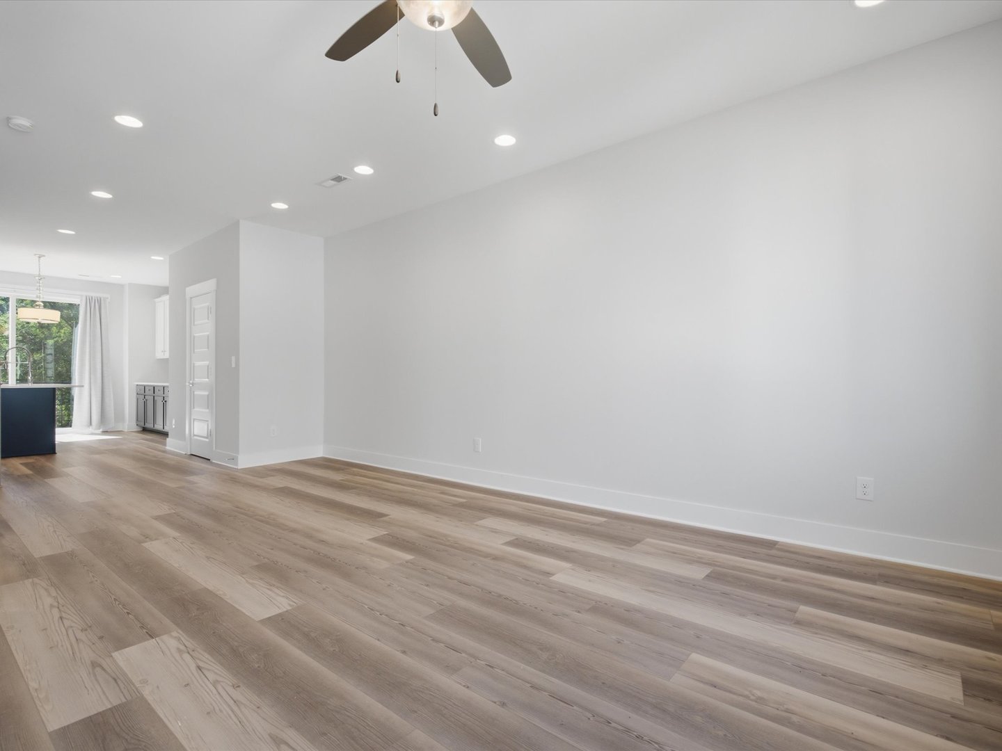 1013 E 36th Street Property Photo 16