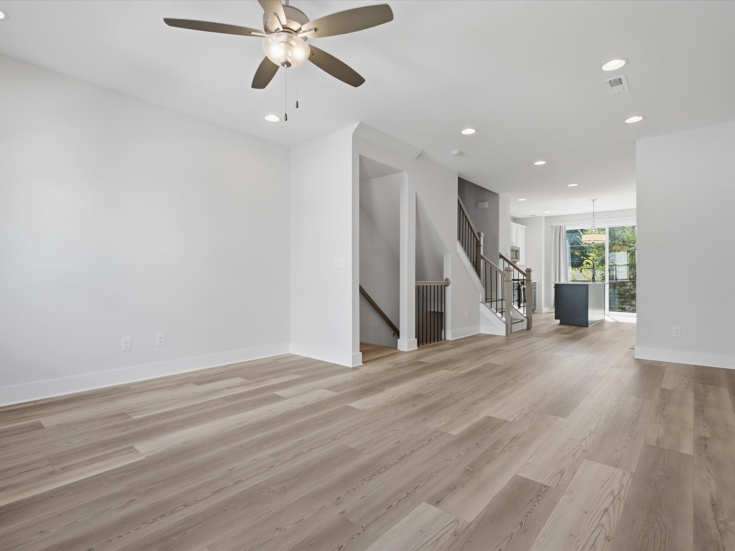 1013 E 36th Street Property Photo 17