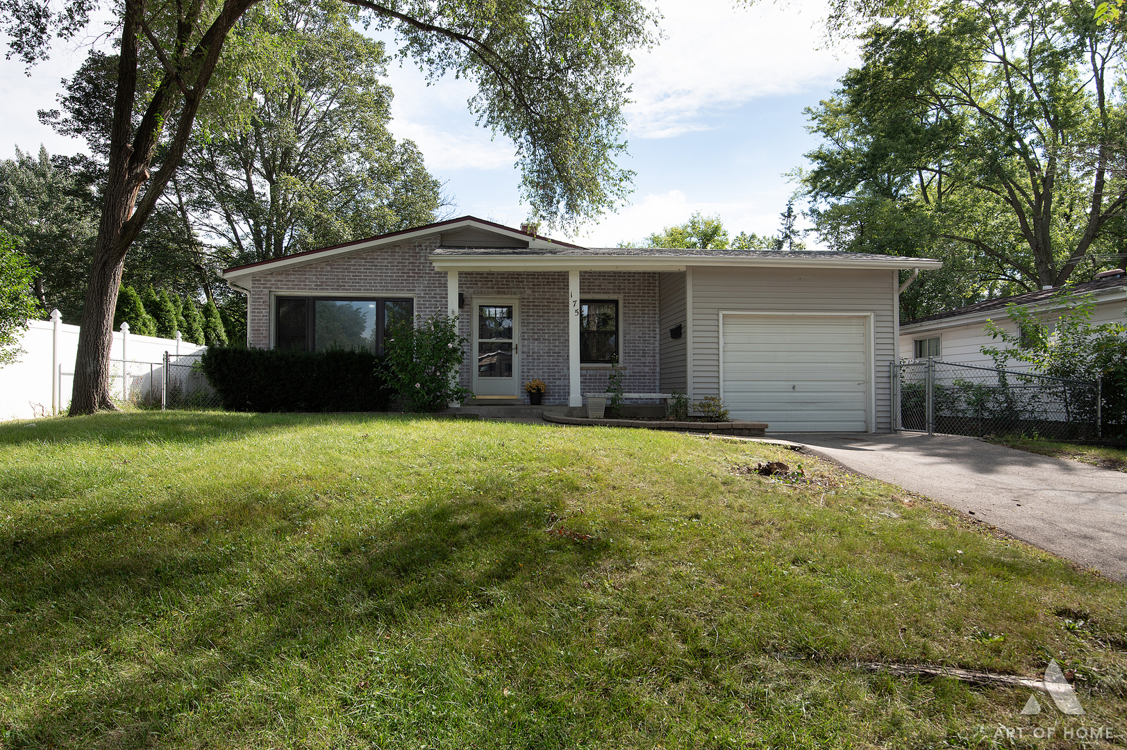 175 S Maple Street Property Photo 1