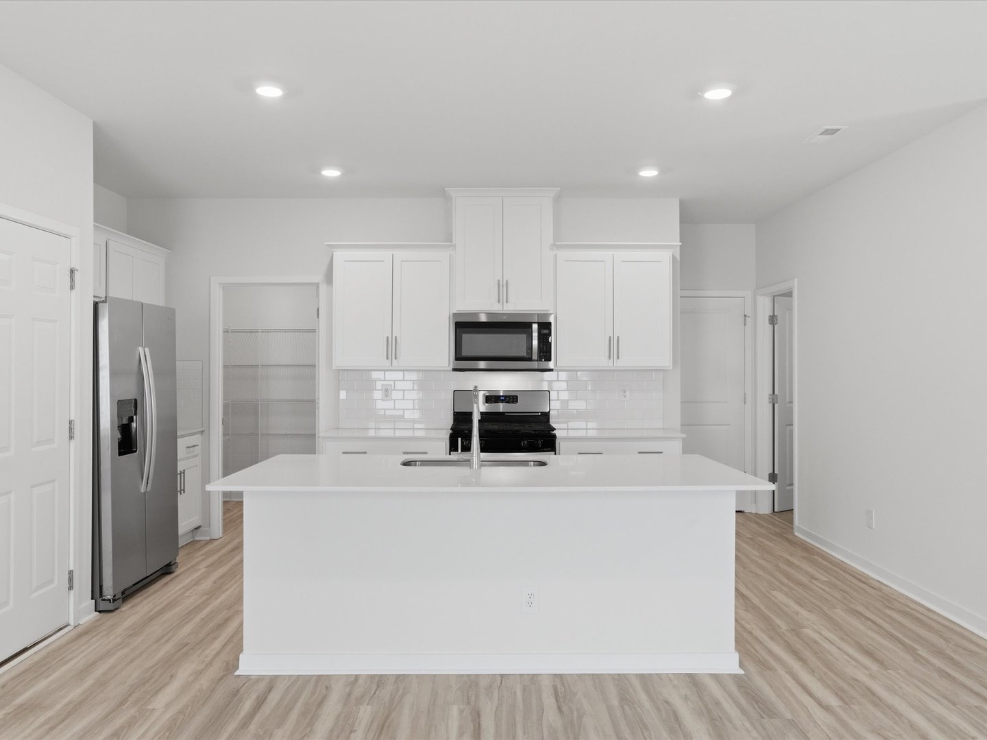 12765289 Property Photo 7