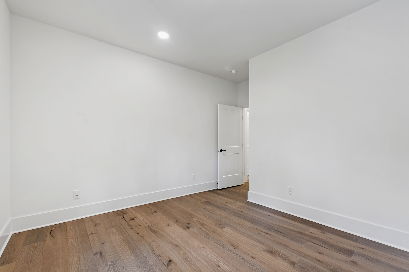 1424 Lake Adventure Court Property Photo 43