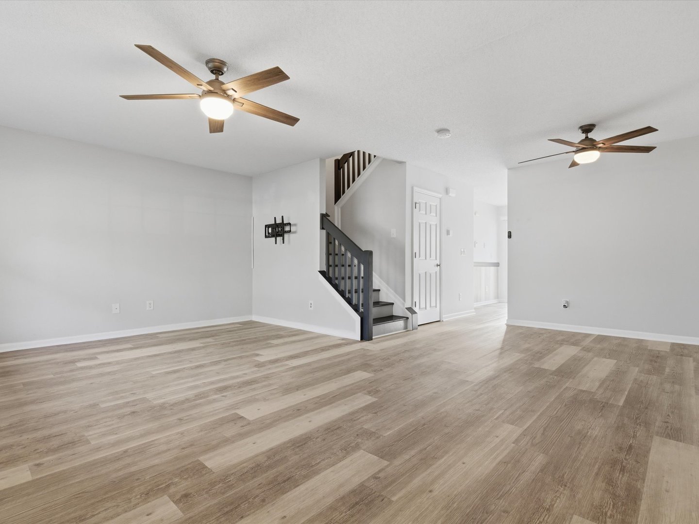 2940 Mayer House Court Property Photo 7