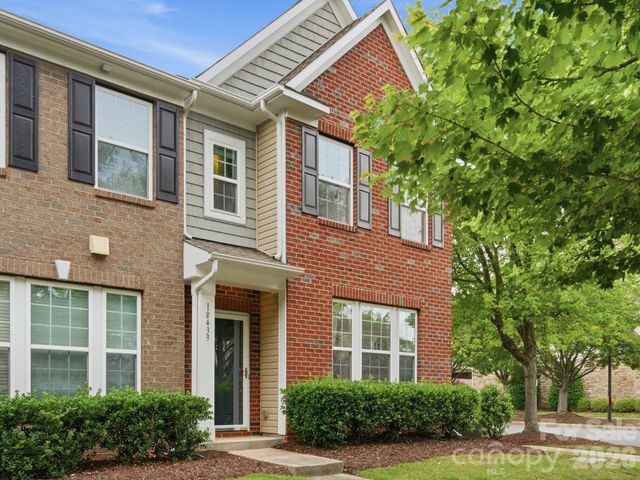 18439 The Commons Boulevard