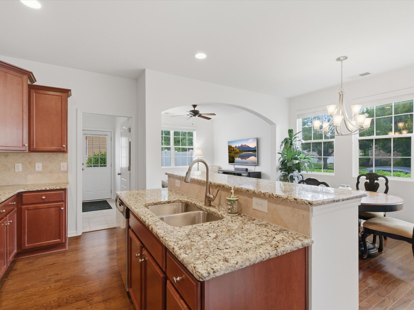 18439 The Commons Boulevard Property Photo 13