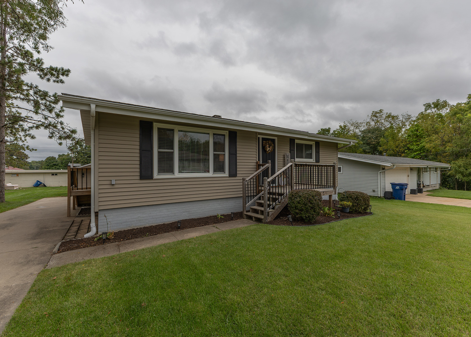 307 7th Avenue Property Photo 1