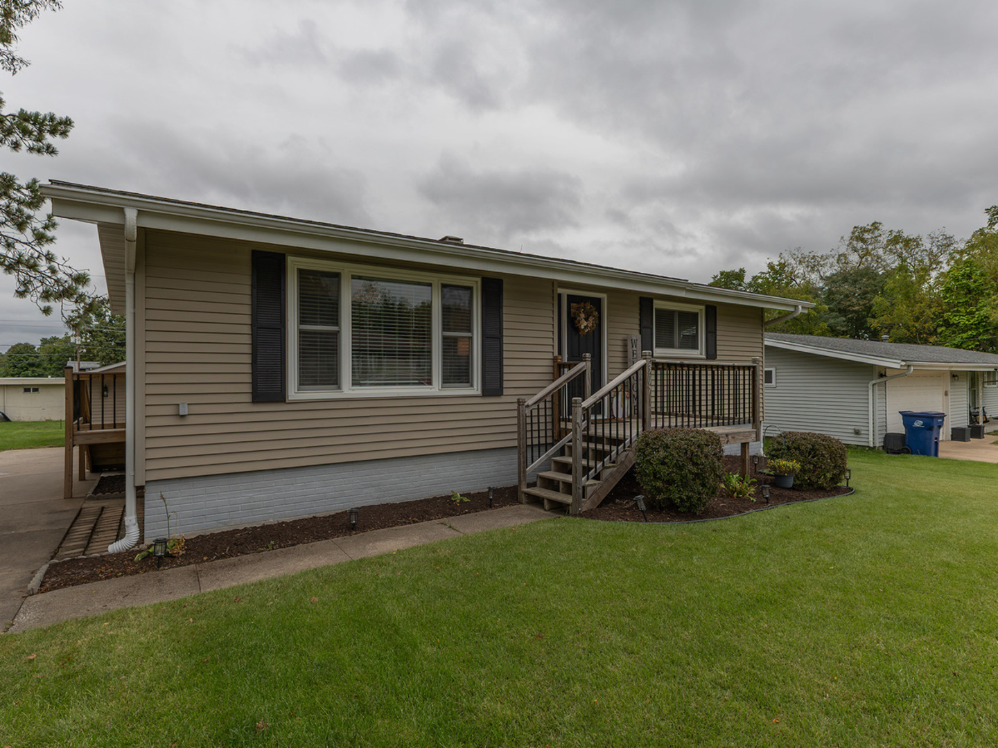 307 7th Avenue Property Photo 1