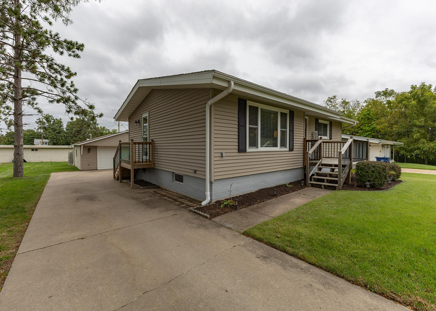 307 7th Avenue Property Photo 2