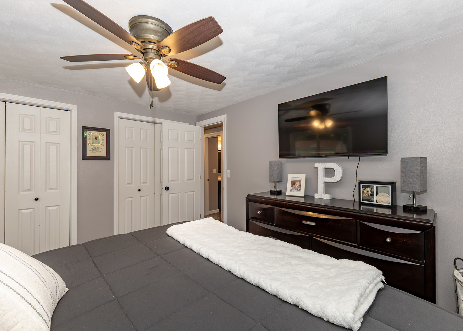307 7th Avenue Property Photo 16