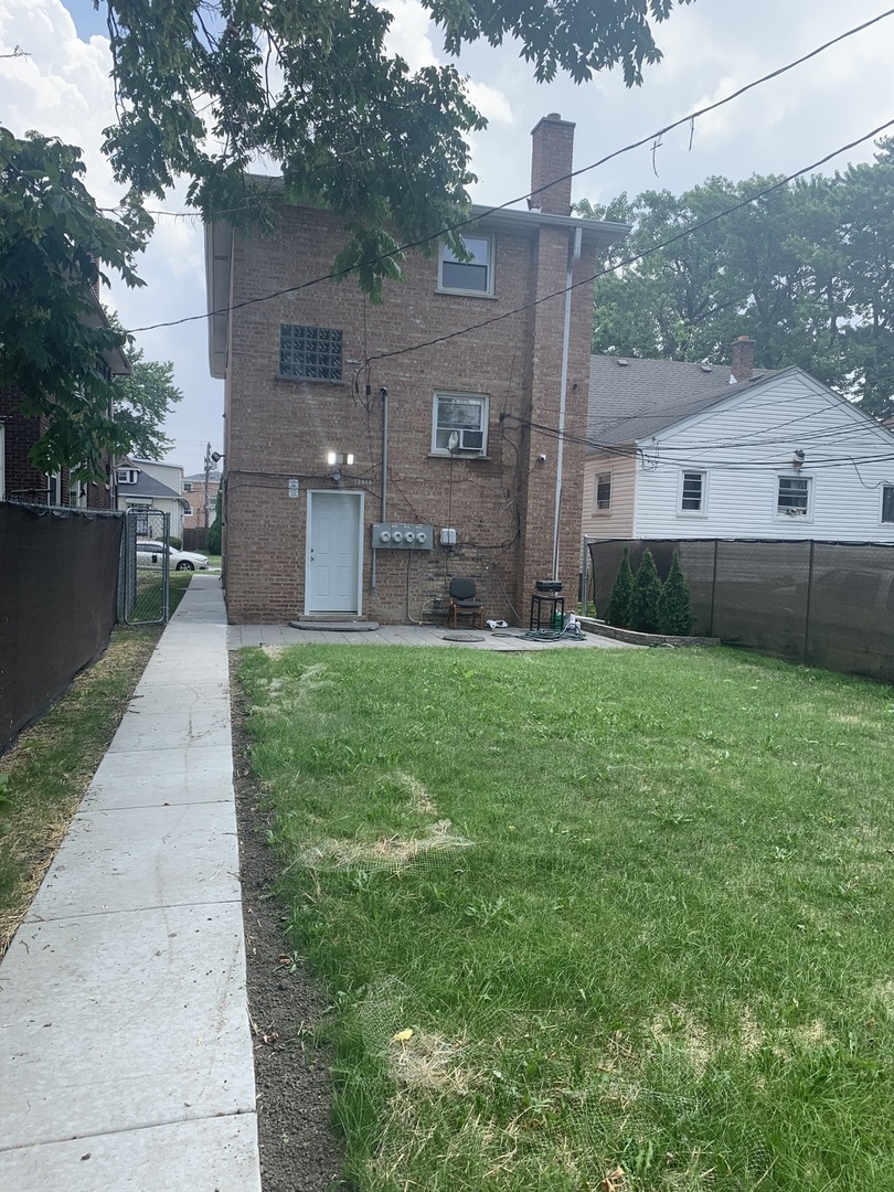13912 S Edbrooke Avenue Property Photo 3