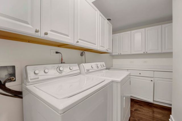 40 E Delaware Place 1702 Property Photo 25