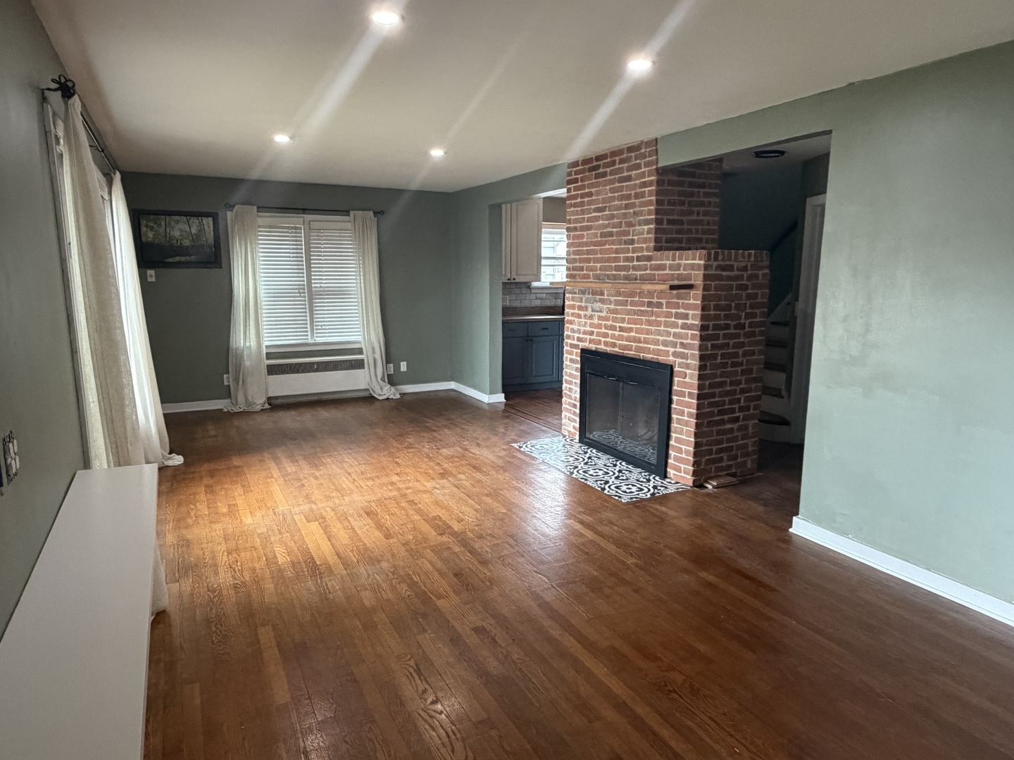 125 S Onstott Avenue Property Photo 6