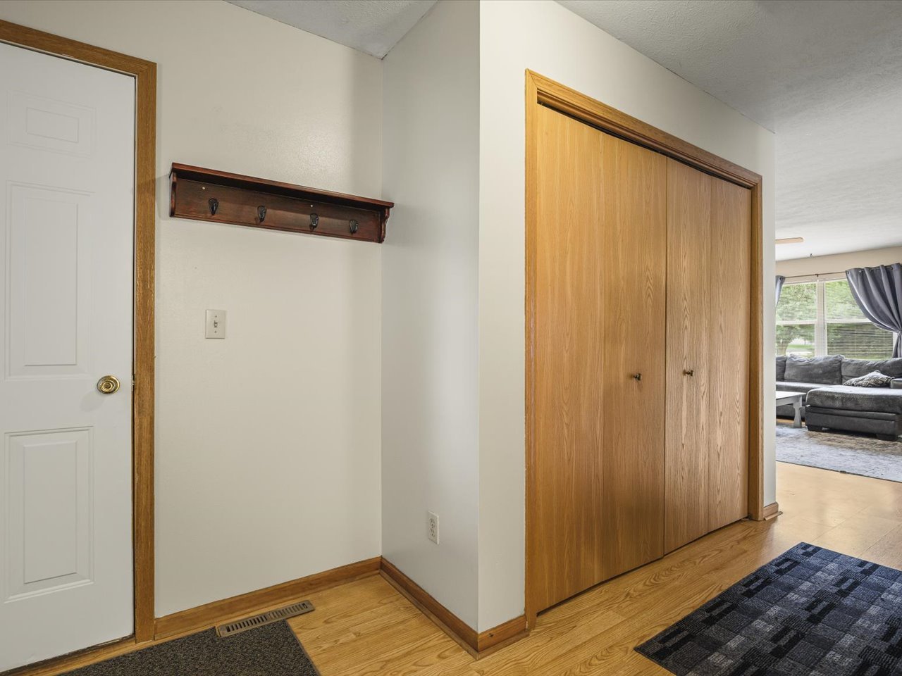 101 Gables Drive Property Photo 6