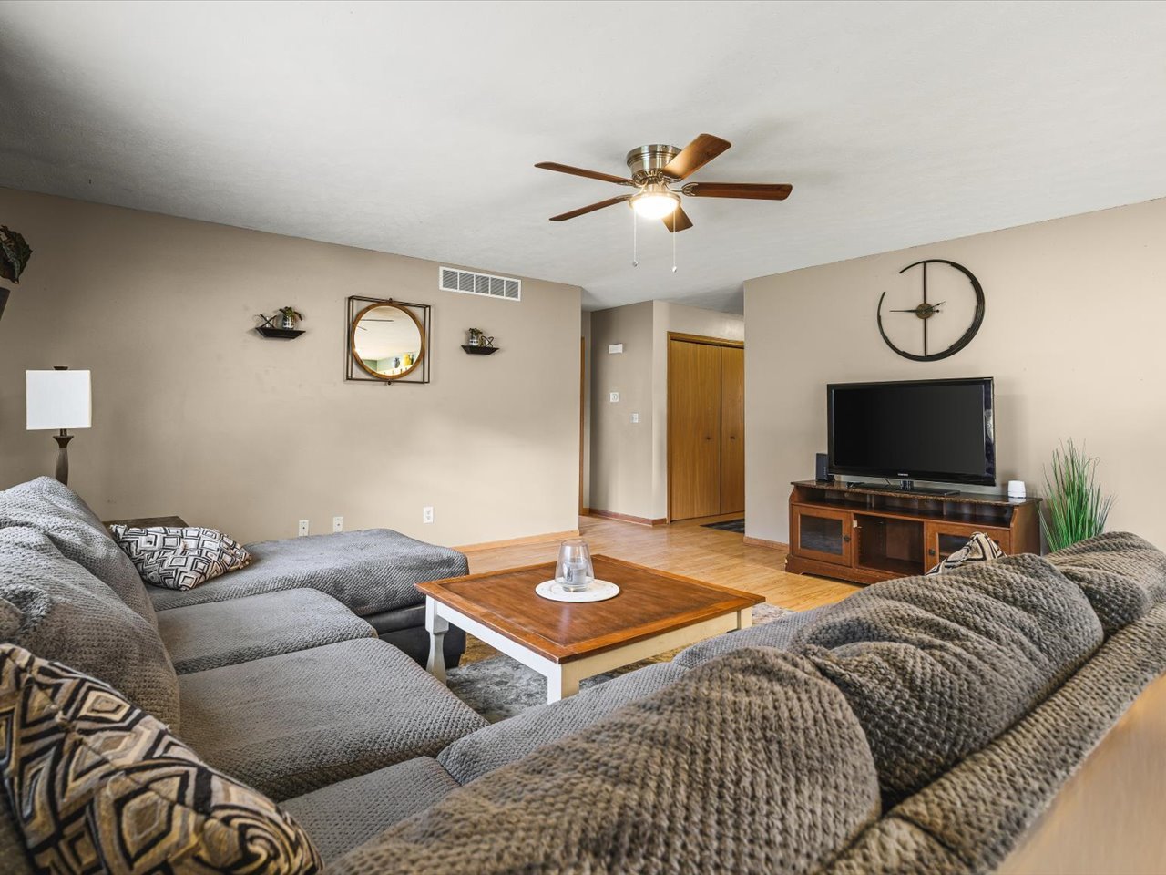 101 Gables Drive Property Photo 10