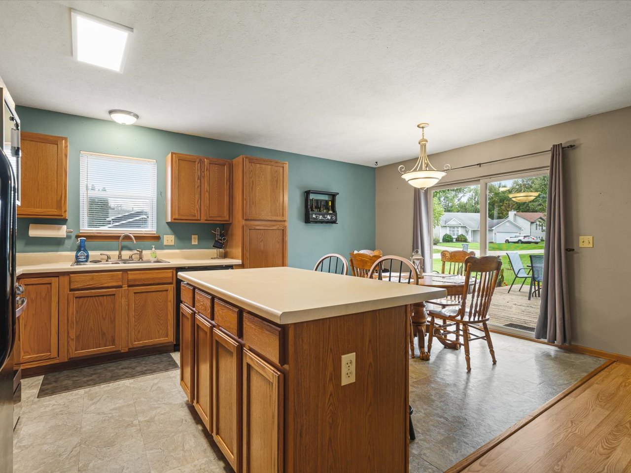 101 Gables Drive Property Photo 13