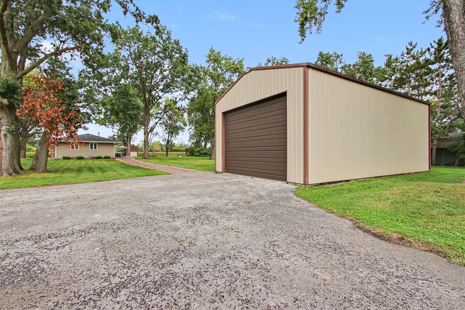 18517 Frontage Road Property Photo 4