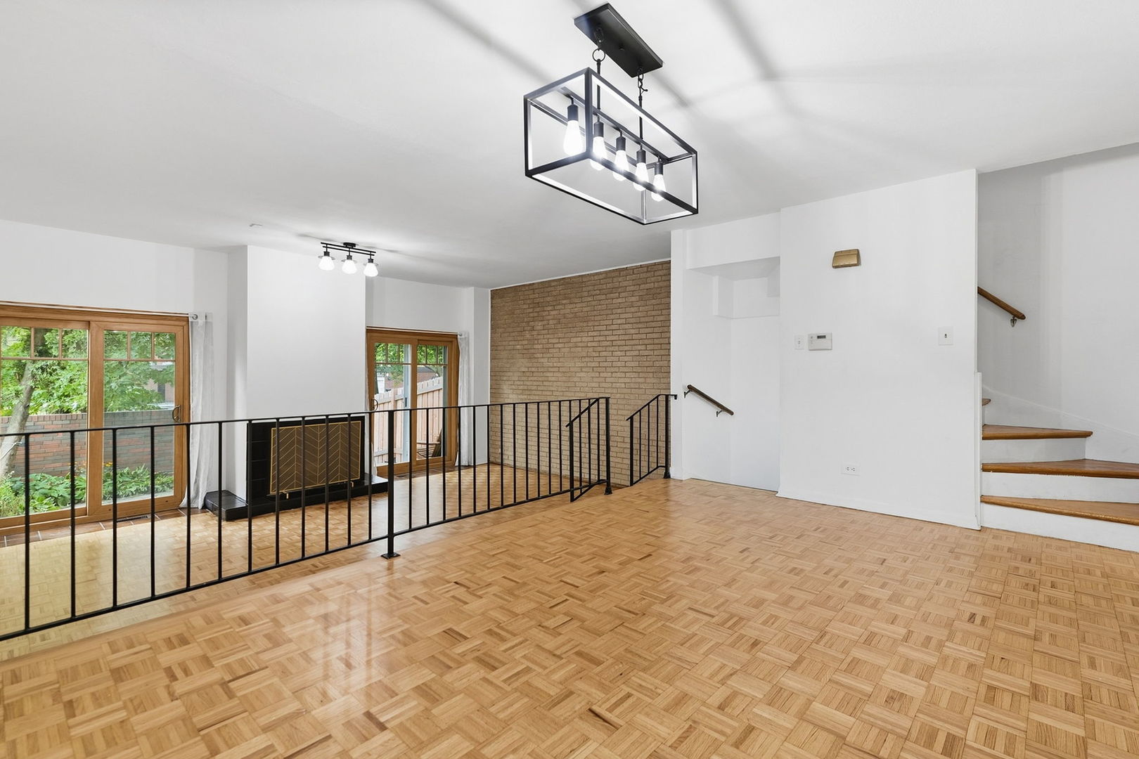 1174 E 53rd Street Property Photo 3