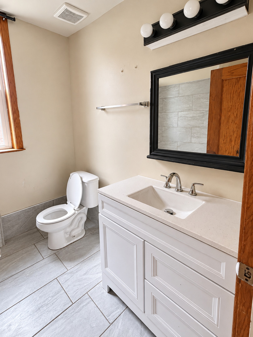 6551 S Talman Avenue 1 Property Photo 5