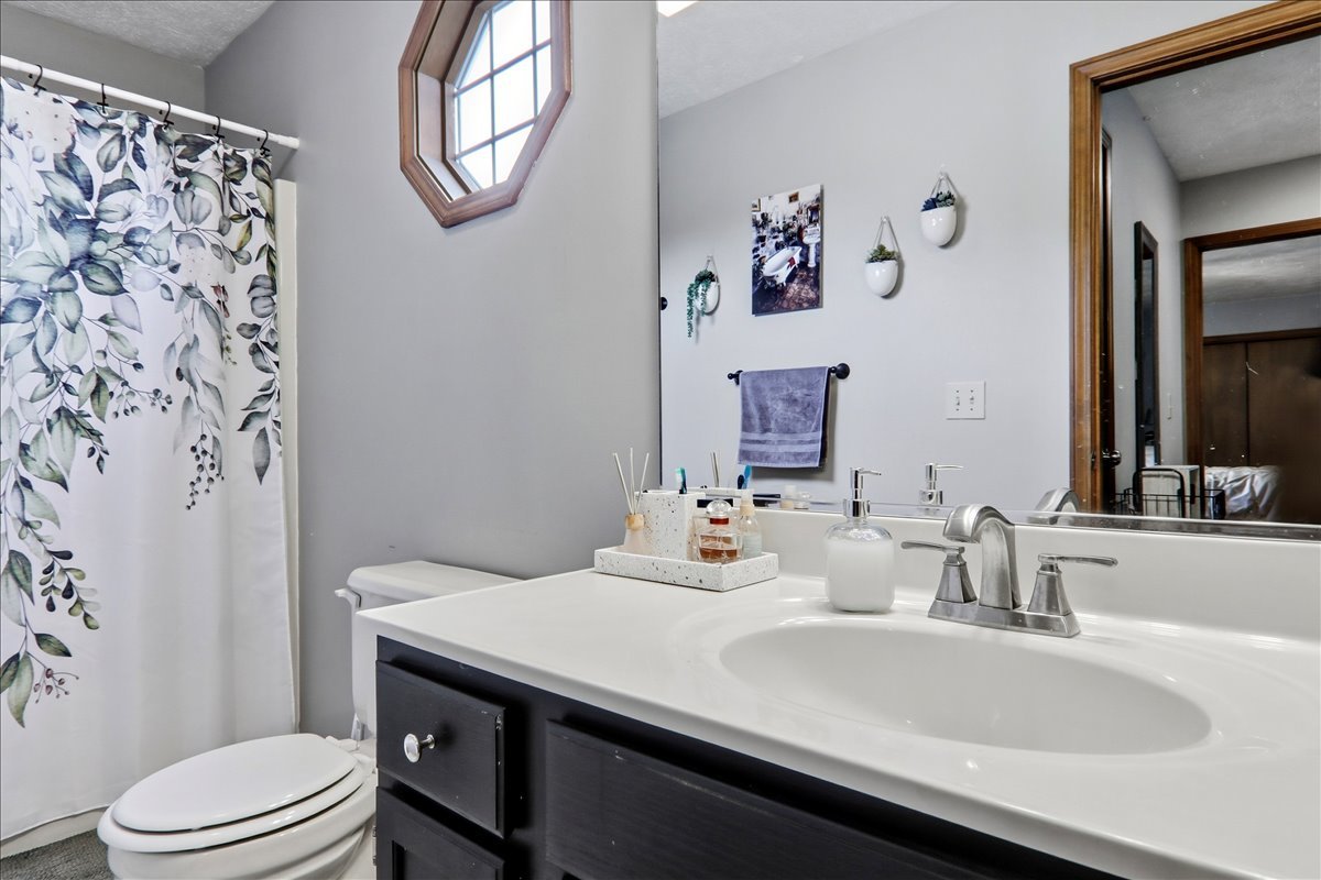 2805 Rocksbury Drive Property Photo 11