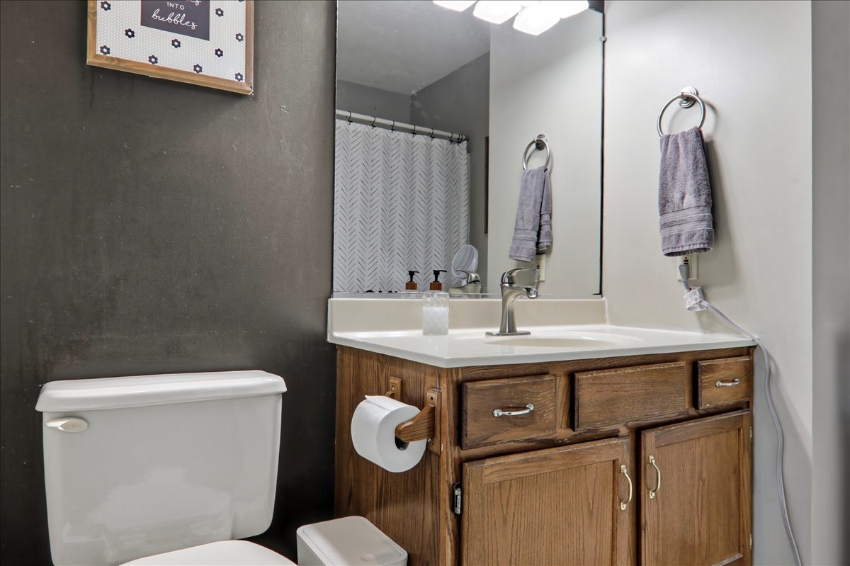 2805 Rocksbury Drive Property Photo 15
