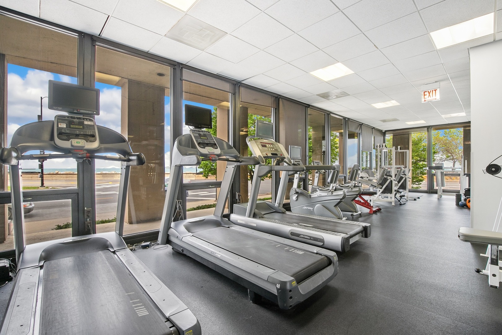6700 S South Shore Drive 24k Property Photo 19