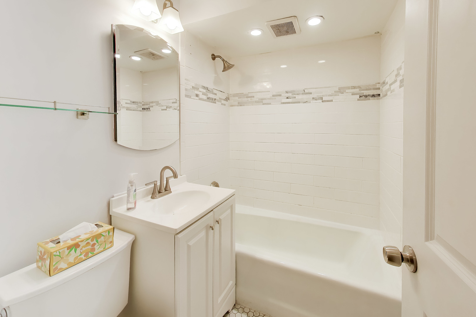 2183 Laura Lane Property Photo 11