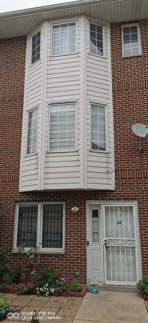 3811 S Maplewood Avenue A2 Property Photo 1