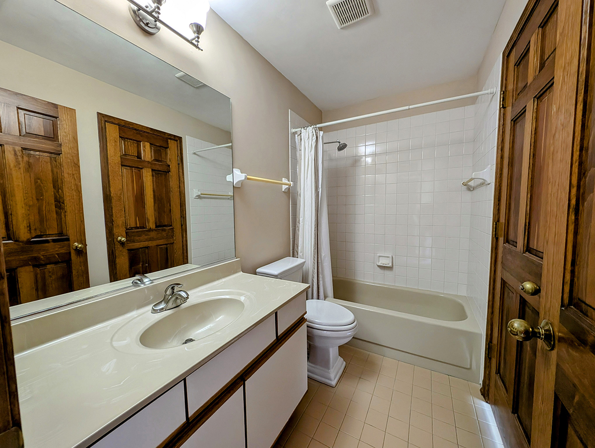 326 Stillwater Court Property Photo 15