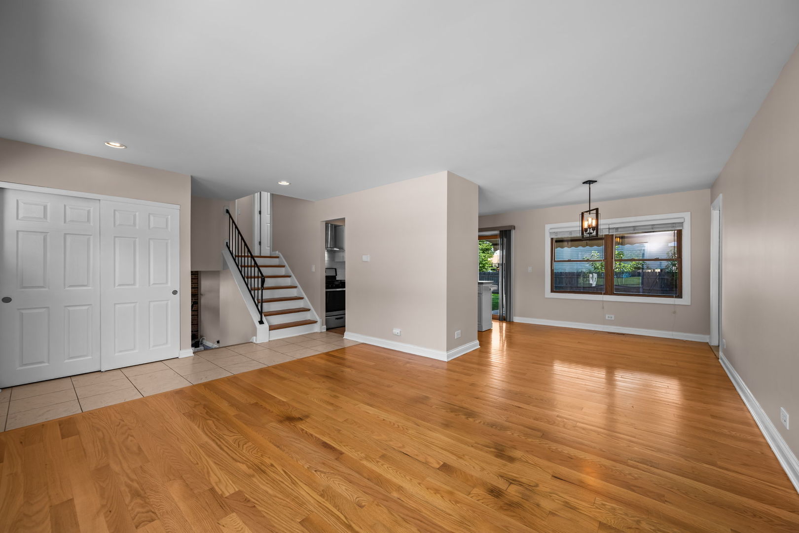 1101 Pheasant Ridge Drive Property Photo 3