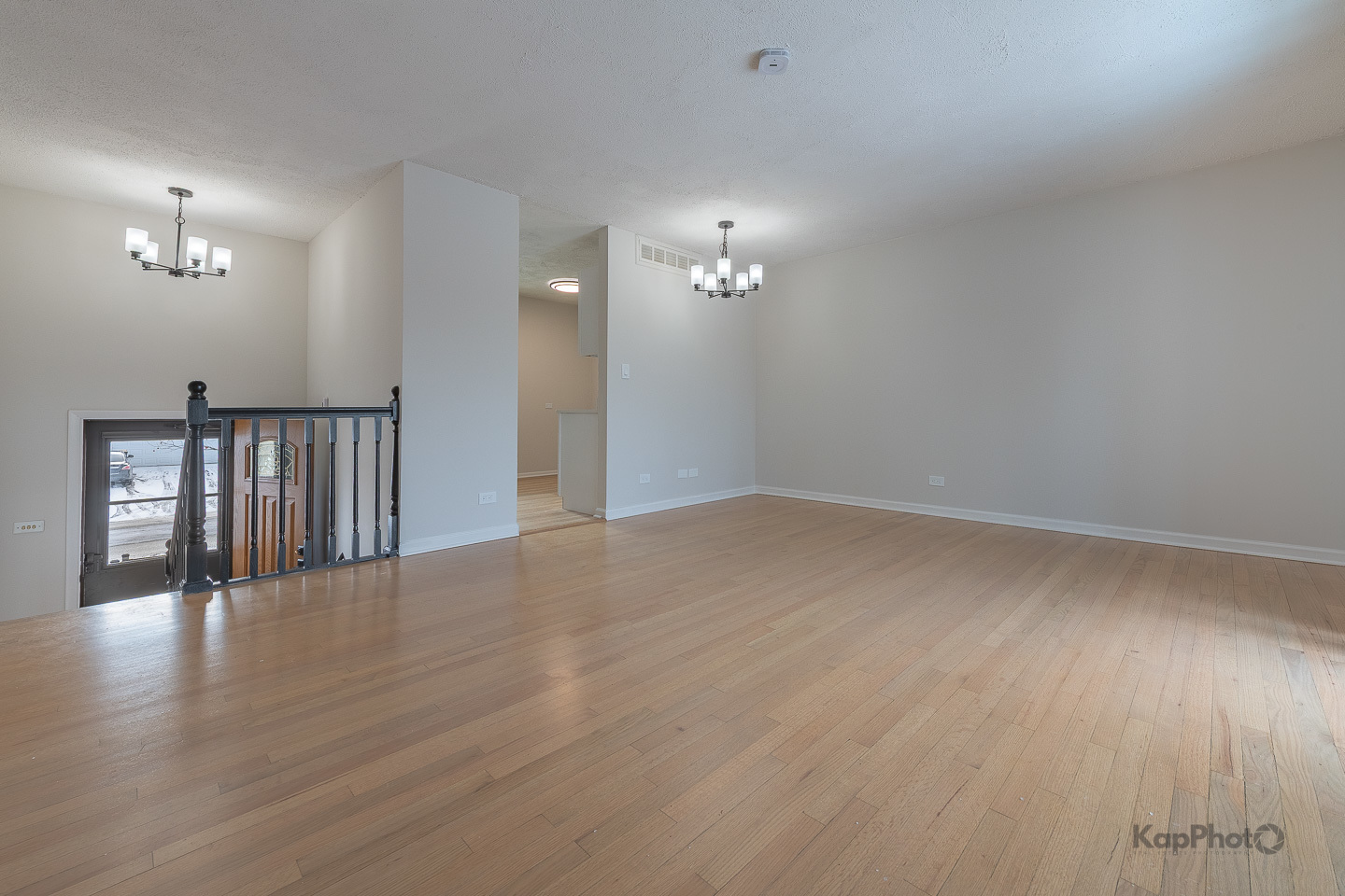 8170 Northway Drive Property Photo 3