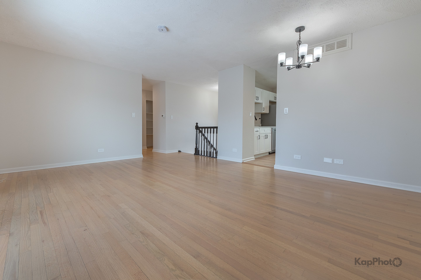 8170 Northway Drive Property Photo 4
