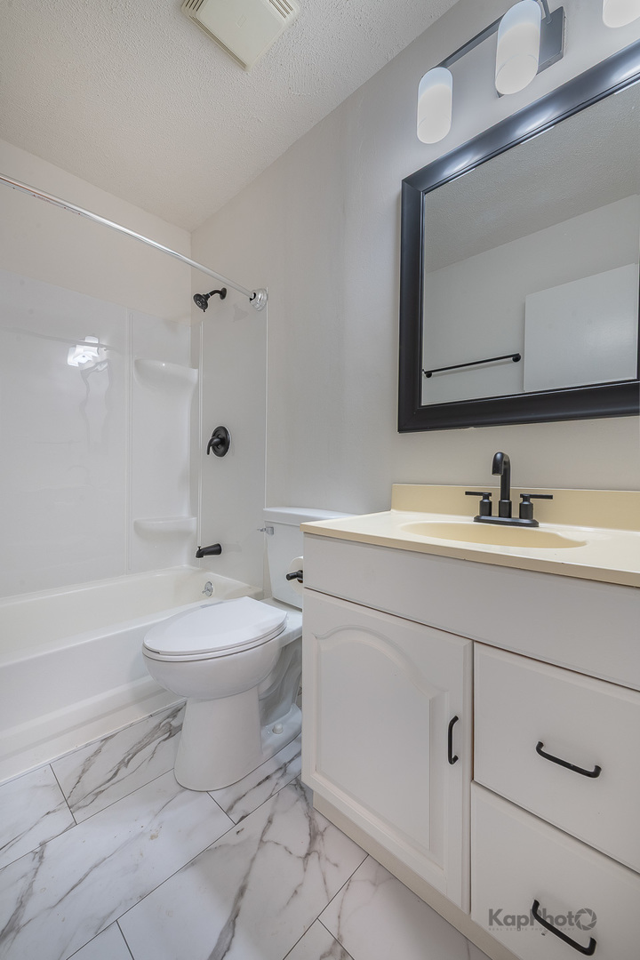 8170 Northway Drive Property Photo 20