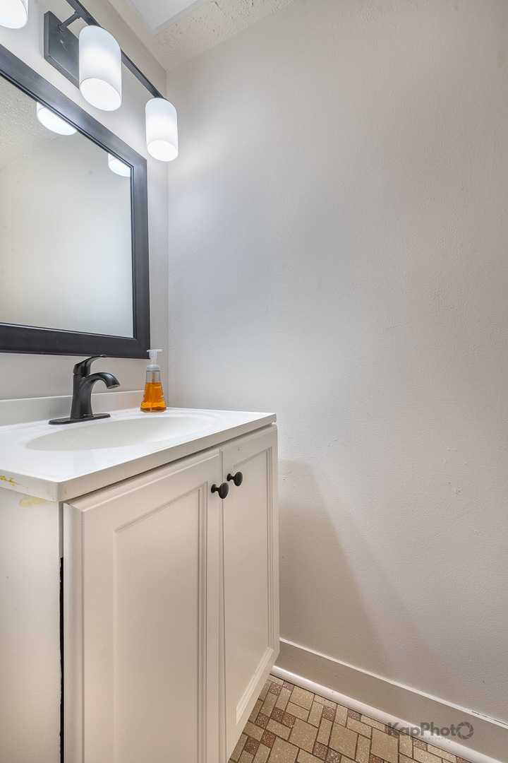8170 Northway Drive Property Photo 25