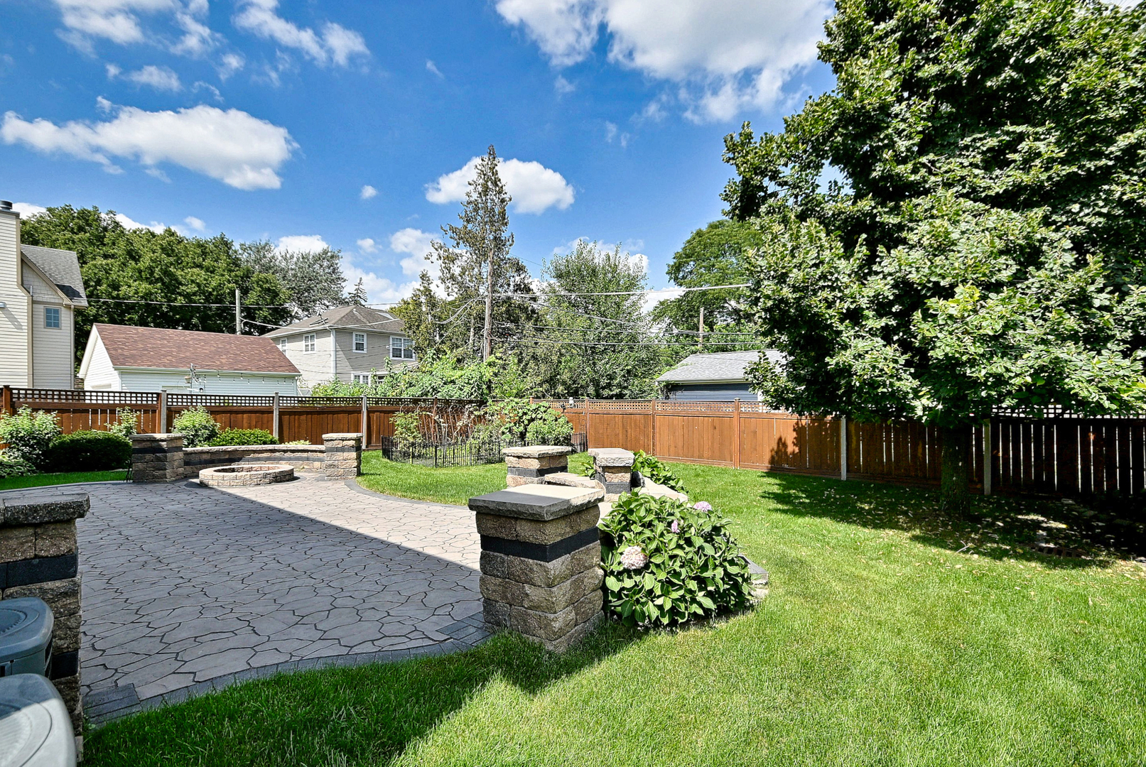 1908 S Harrison Street Property Photo 10