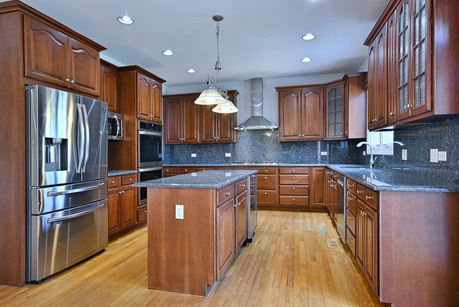1908 S Harrison Street Property Photo 23