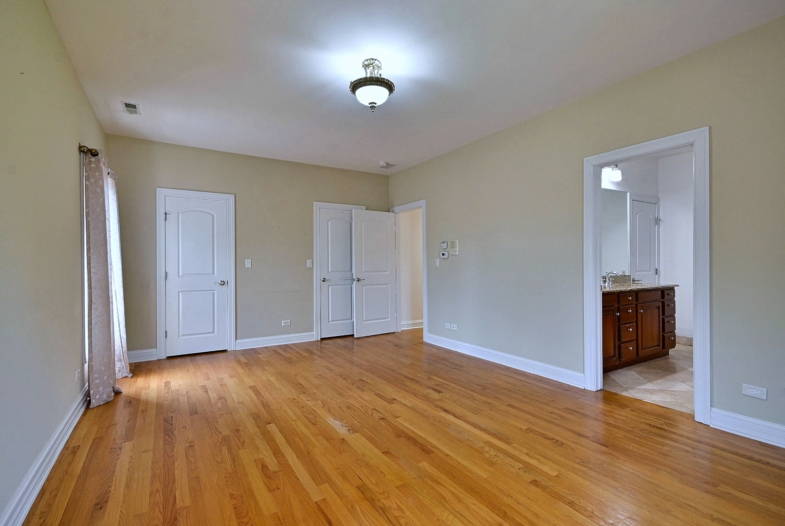 1908 S Harrison Street Property Photo 38