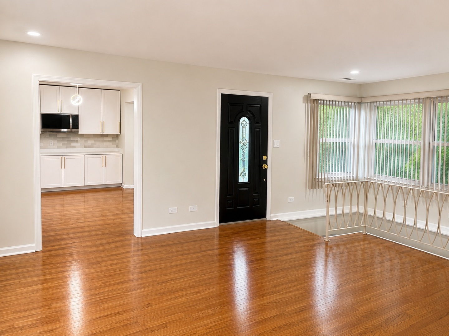 4n015 Kenwood Avenue Property Photo 5