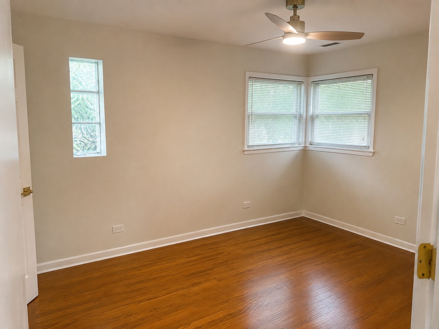 4n015 Kenwood Avenue Property Photo 11