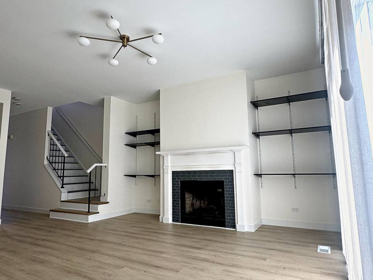 295 Hunterdon Court Property Photo 6