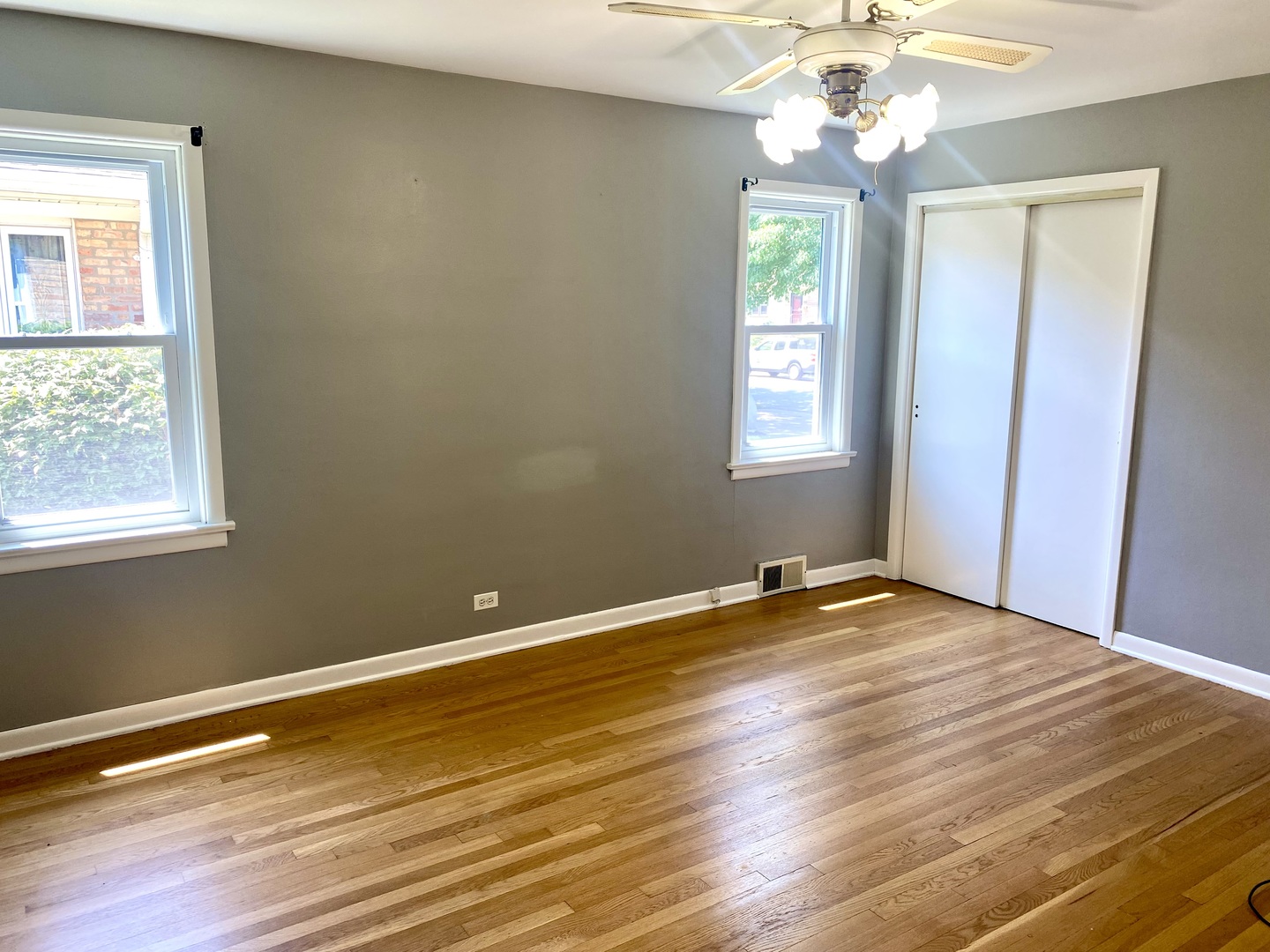 9101 Tulley Avenue Property Photo 6