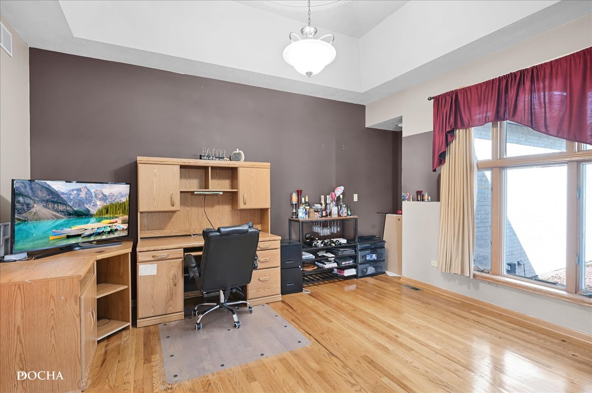 365 E Pine Meadow Court Property Photo 7