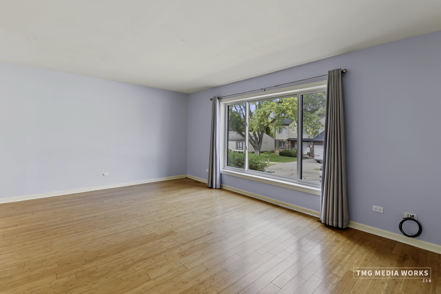 466 Laura Court Property Photo 5