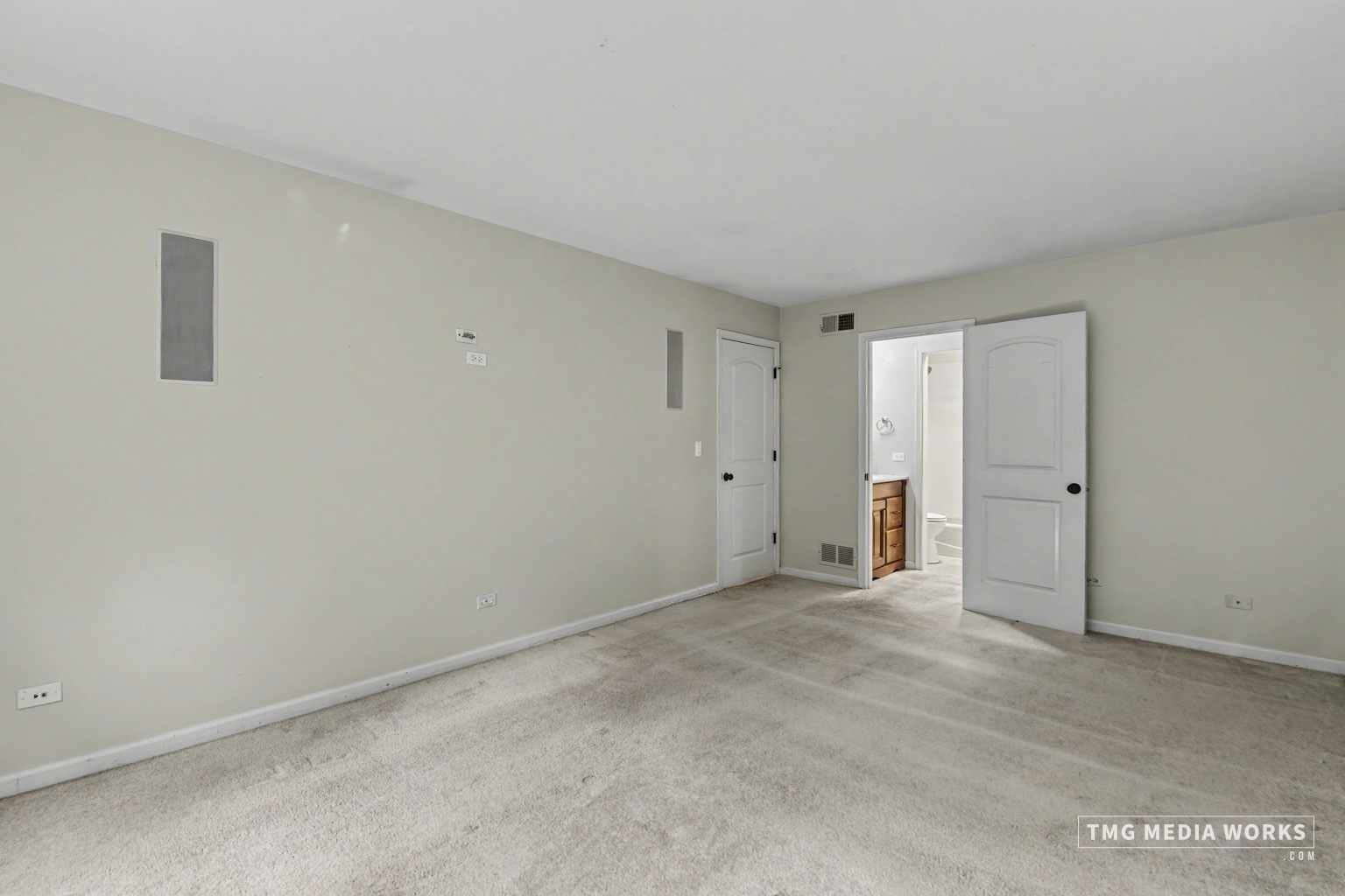 466 Laura Court Property Photo 23