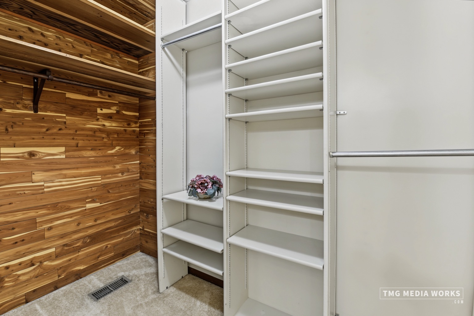 466 Laura Court Property Photo 26