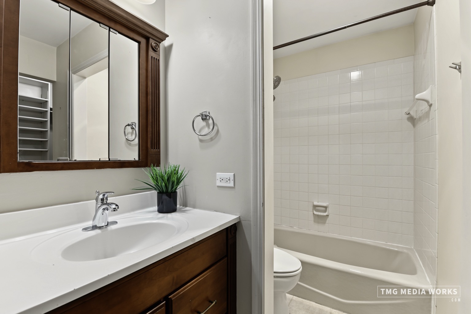 466 Laura Court Property Photo 28