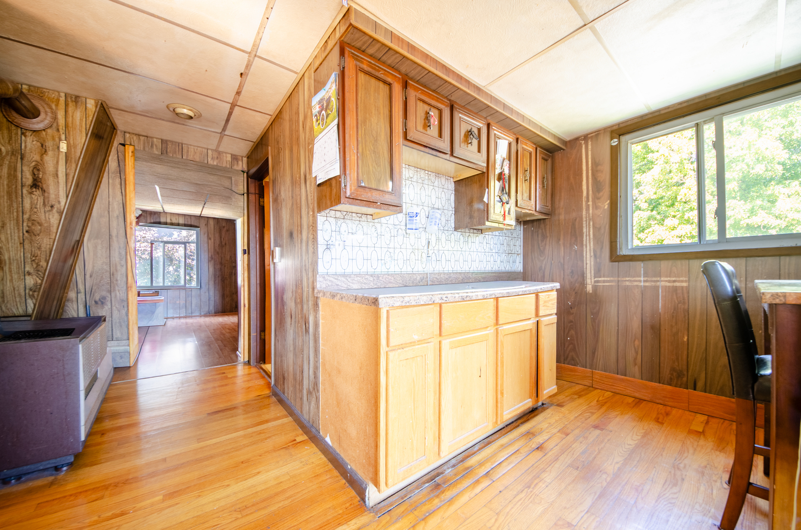 2263 N Marmora Avenue Property Photo 11