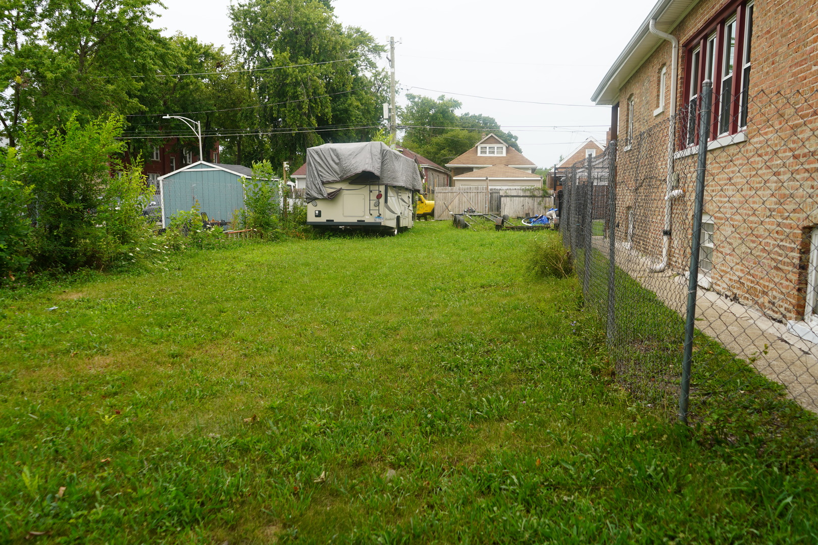 5754 S Maplewood Avenue Property Photo 1