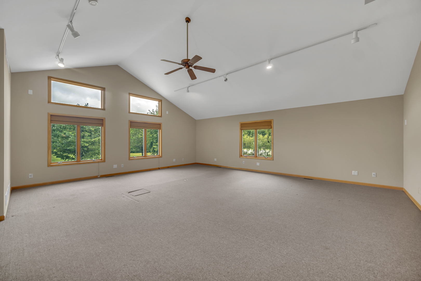 7n140 Nancy Lane Property Photo 23