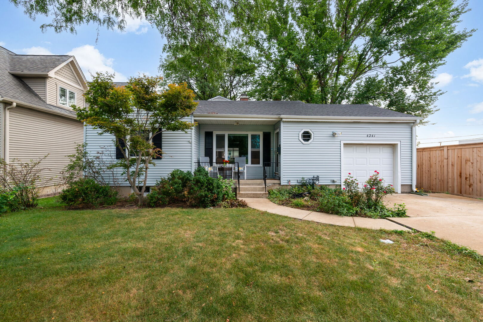 4241 Washington Street Property Photo 1