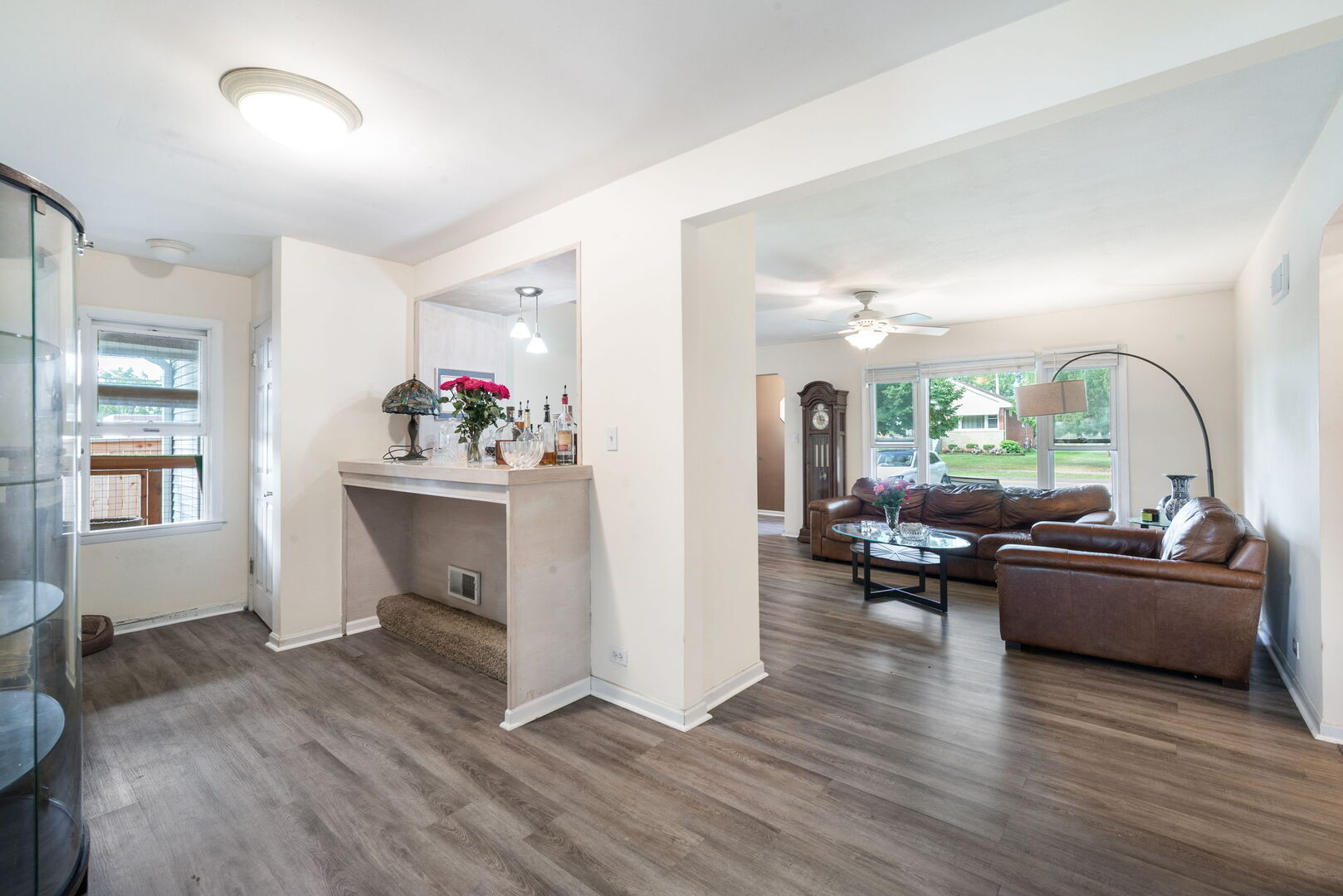 4241 Washington Street Property Photo 8
